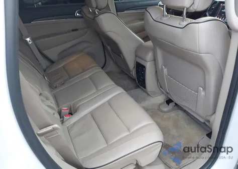 2018 Jeep Grand Cherokee Overland 4X2 z USA, uszkodzony, nr VIN 1C4RJECGXJC204847